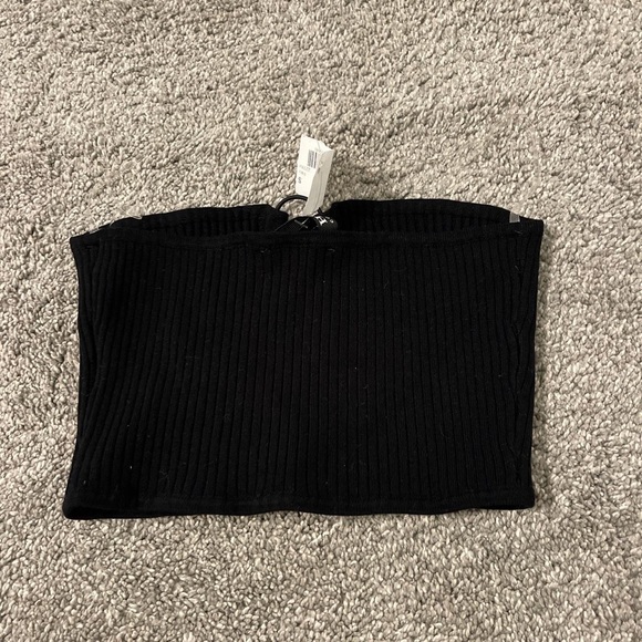 Black crop top from ruby and jenna (size small) - Picture 2 of 3
